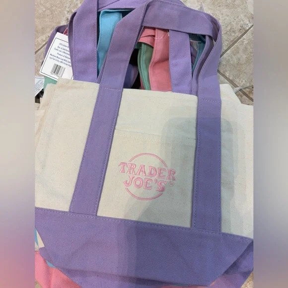 Trader Joe's Pastel Canvas Tote Bags Set of 4 - Picture 3 of 5